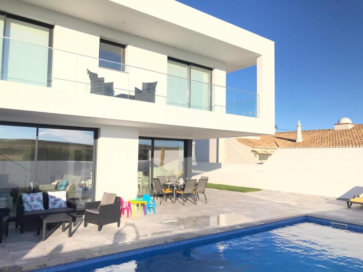 Do Barrudo Villa *